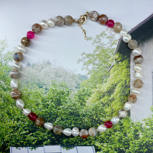 Des Necklace